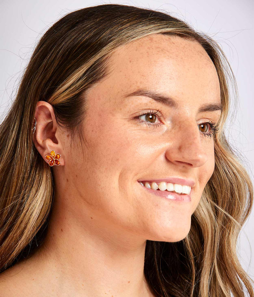 Amber Daisy Stud Earrings