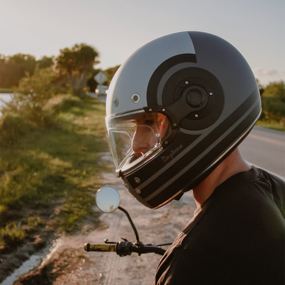 DOT & ECE Approved Daytona Retro Full Face Motorcycle Helmet: Vintage Style for Men, Women, & Youth - W/ Racer