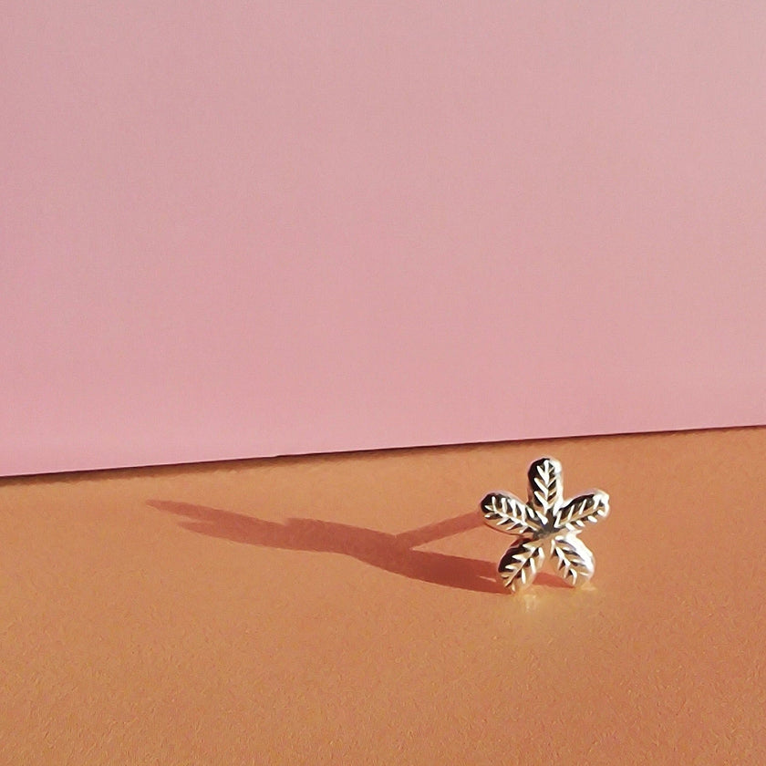 Pendientes de Plata de Ley con Pétalos de Flores