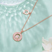 Einer der 26 Buchstaben, Q, besetzt mit hochwertigem Moissanit, luxuriöser und modischer Leichtluxus-Trendschmuck, Silberkette, Anhänger S925 Silber, galvanisiertes Roségold