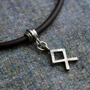Othila Rune Choker