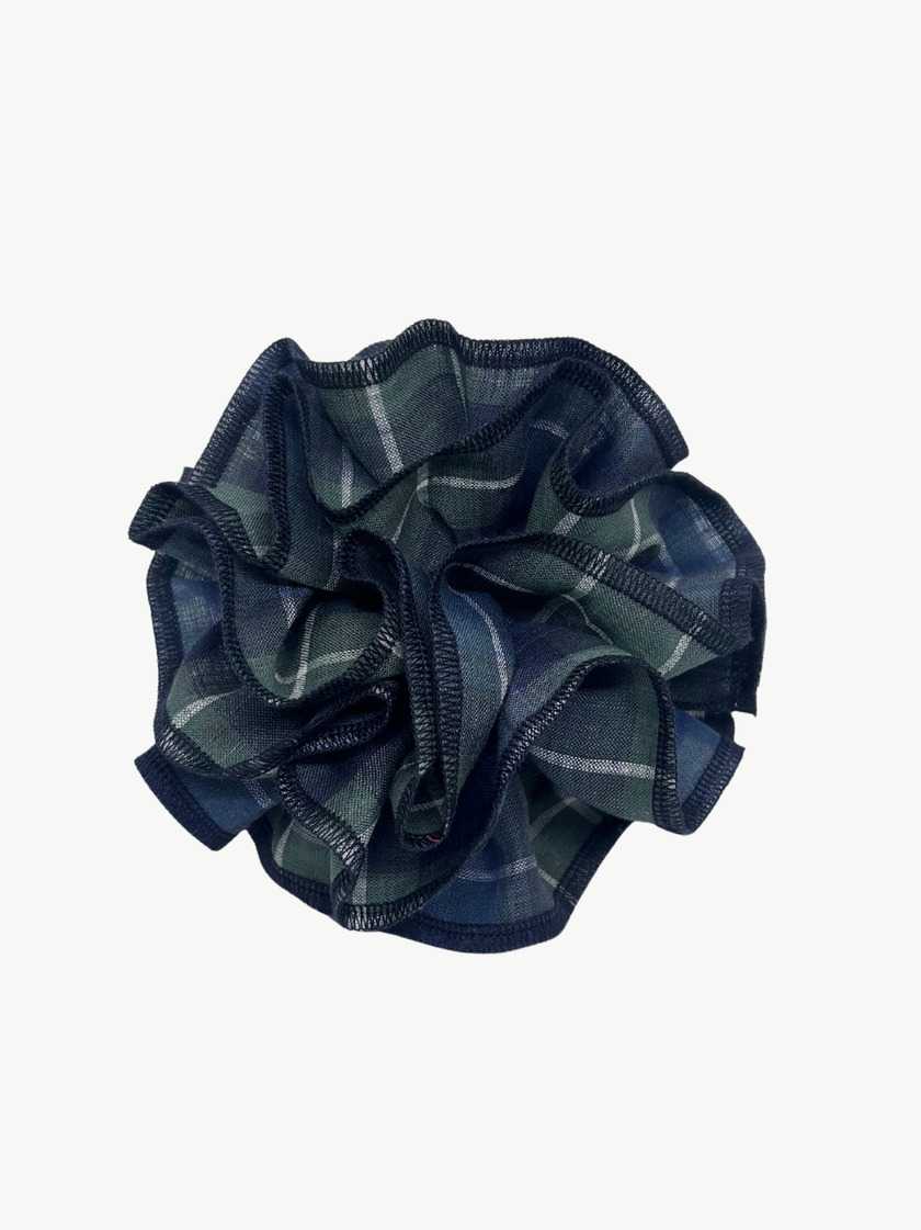 Organic Linen green check scrunchie – Azaria | No More Nobody