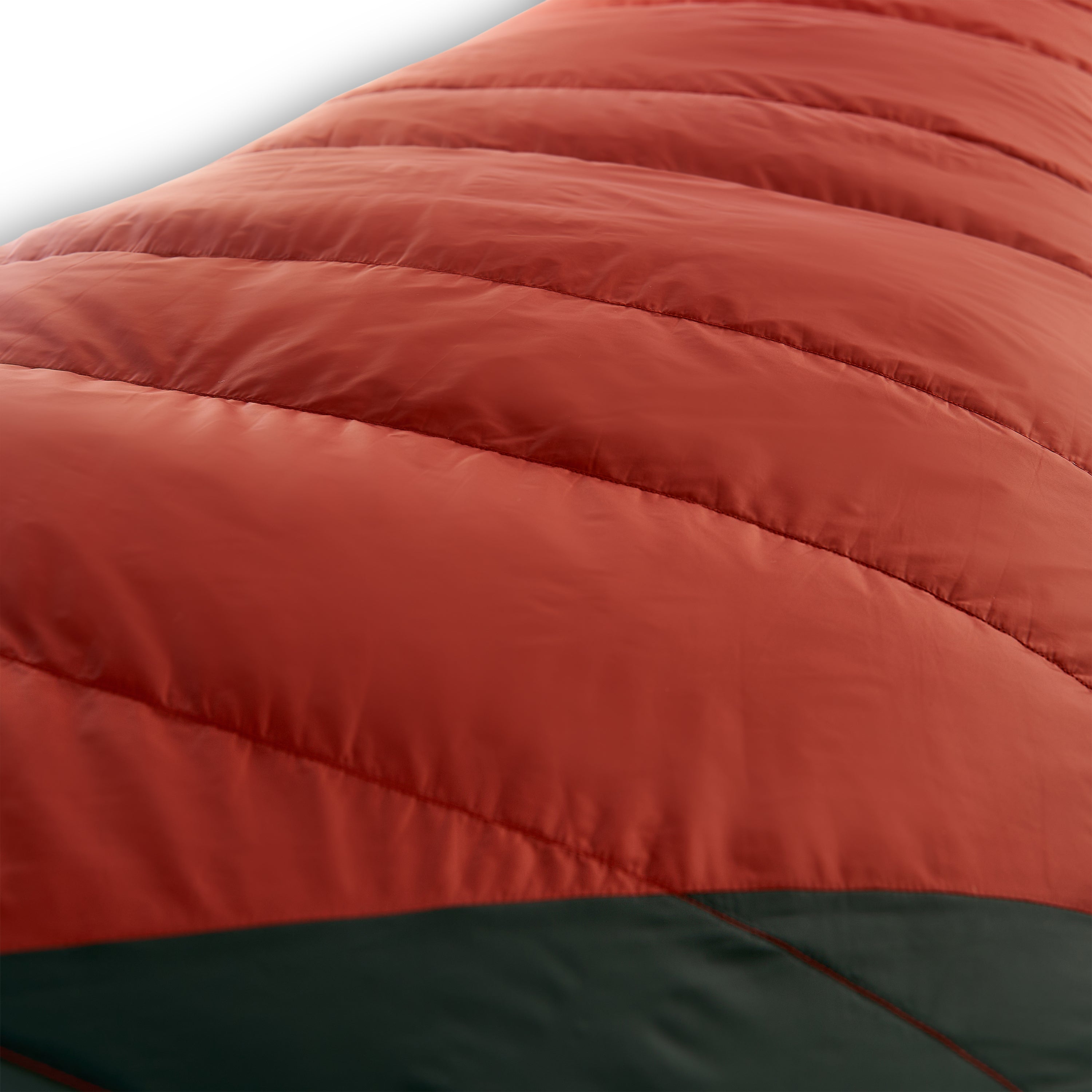 Saco de dormir Kelty Cosmic 0 grados 550 plumas, cierre derecho