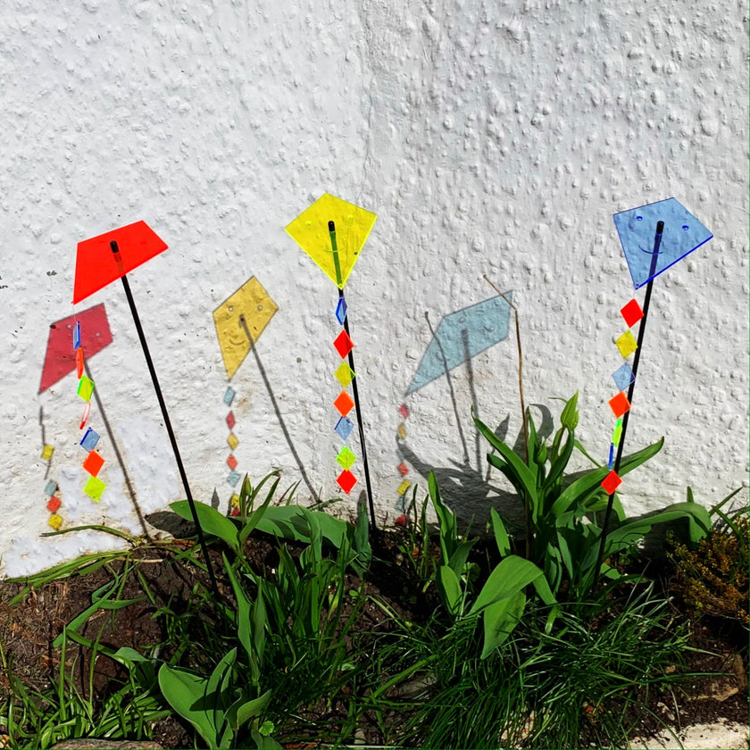 Large Garden Décor Ornaments Set of 3 'Kites with Tail'