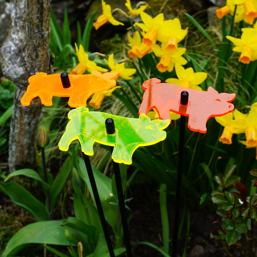 Set of 3 Glowing Medium Pigs SunCatcher Garden Decor Stakes