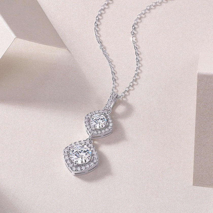 Snow Field Fairyland - A Fashionable And Light Luxury Jewelry Pendant Necklace Set With Top-quality Moissanite, S925 Silver Plated Platinum