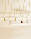 Collar con colgante solitario de amatista lavanda en vermeil de oro de 18k