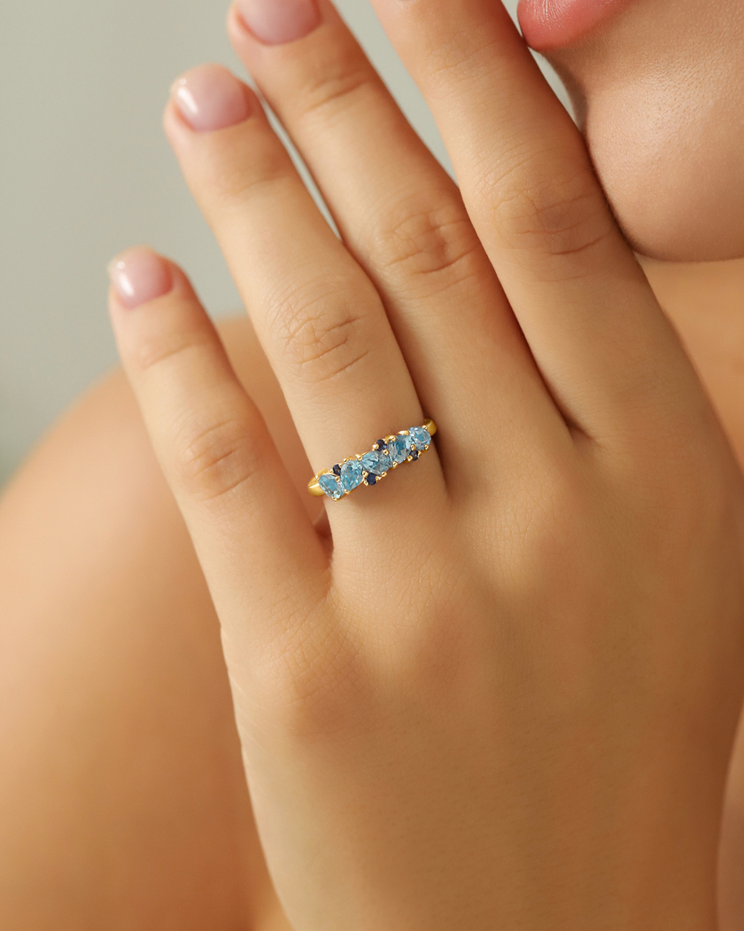 Blauer Saphir & Blauer Topas Tropfenschliff Halb-Eternity-Ring in 18k Gold Vermeil