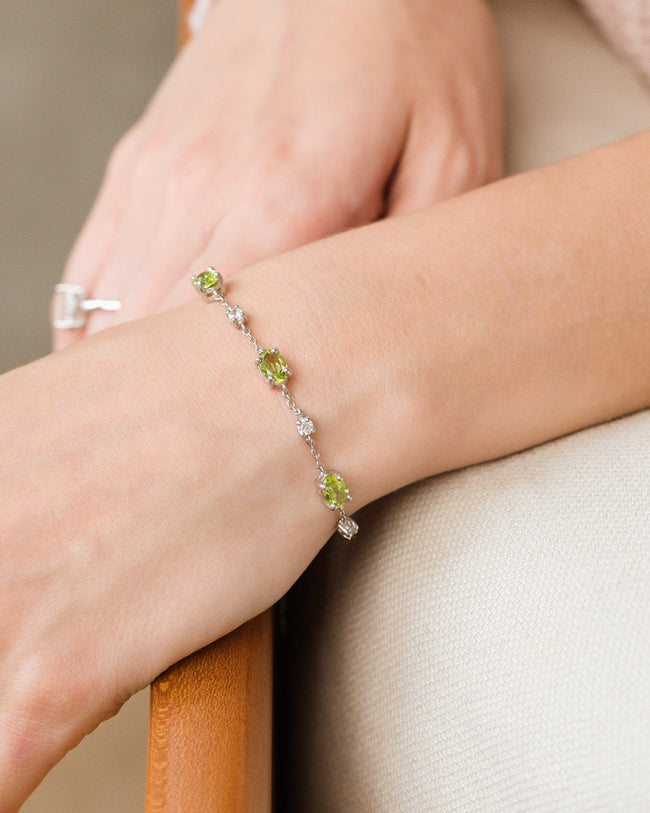 Pulsera de peridoto en plata de ley