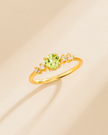 Peridot-Fünfsteinring in 18 Karat Gold Vermeil