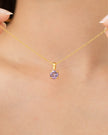 Collar con colgante solitario de amatista lavanda en vermeil de oro de 18k