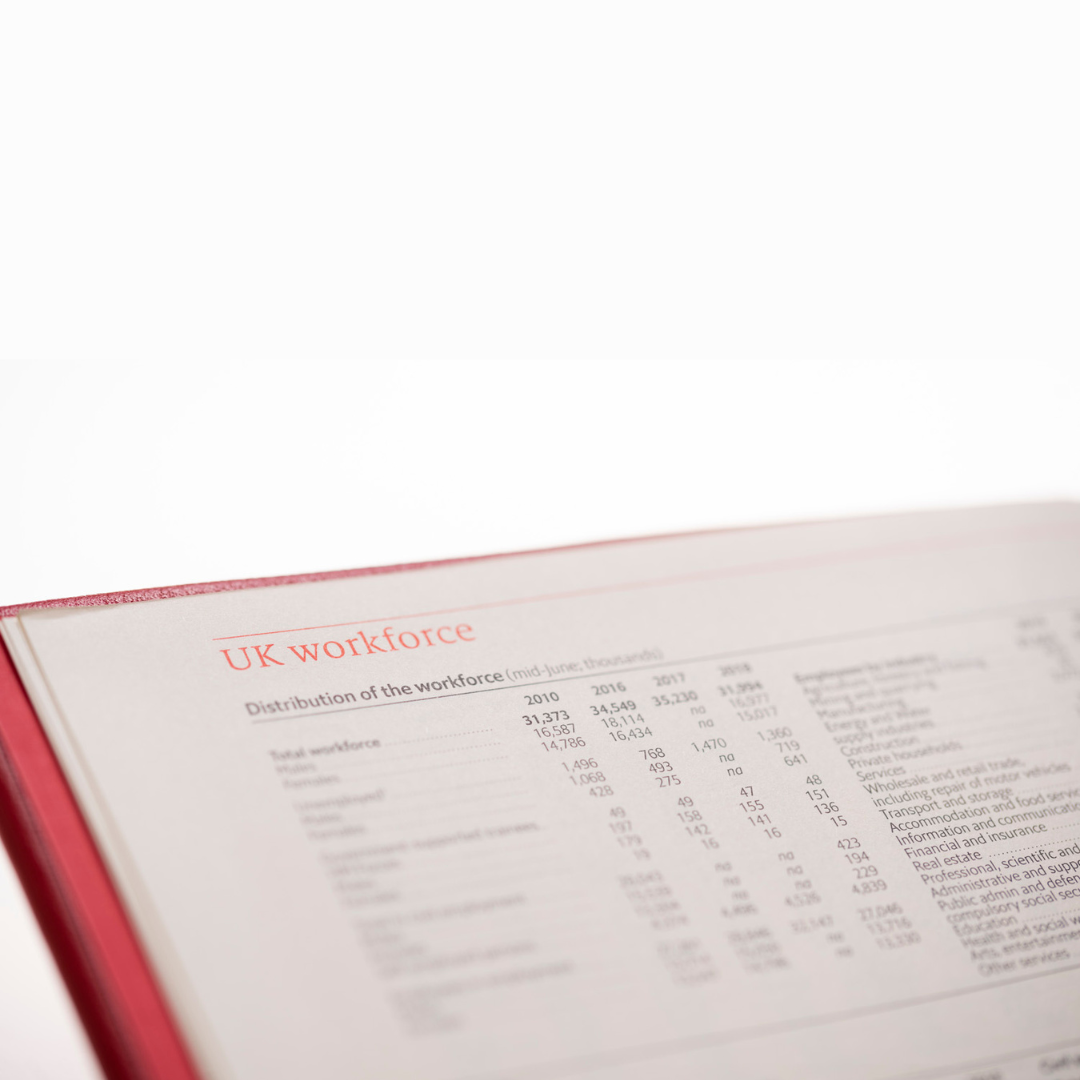 2026 Desk Diary - Week-to-View Planner - Red