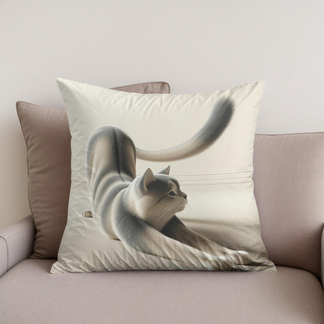 Stretching Cat Baumwollkissen