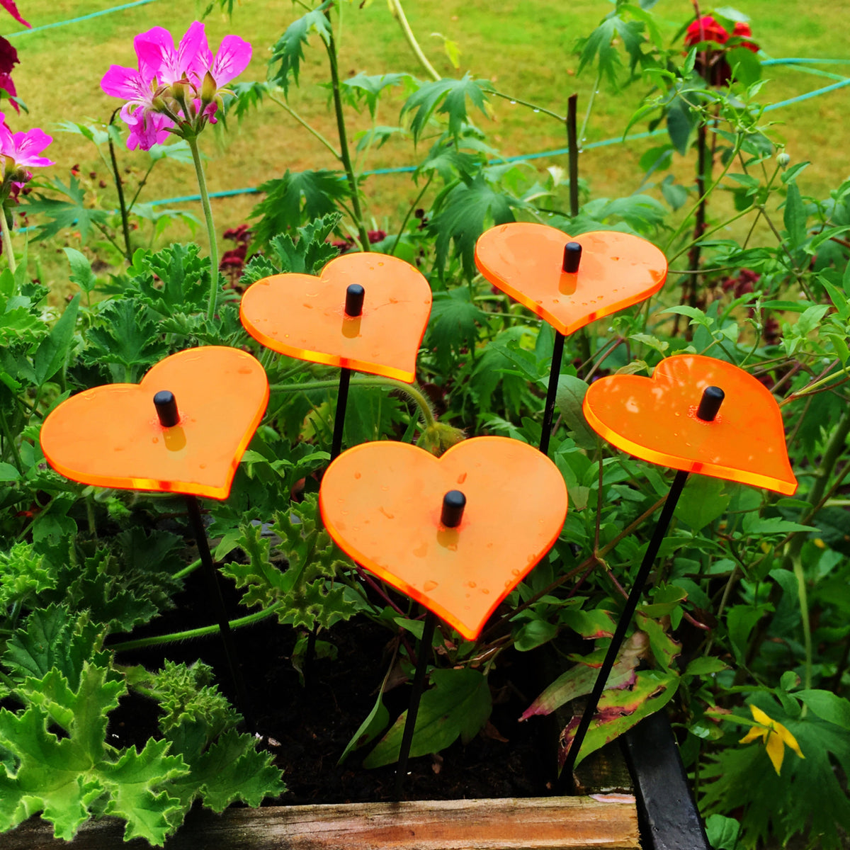 Small Garden Décor Ornaments Set of 5 'Hearts'