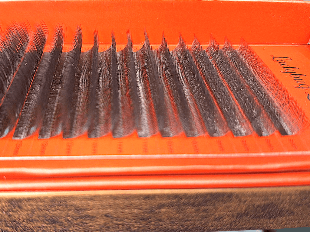 Brown 6D Clover Lash 16 Row Mixed Tray