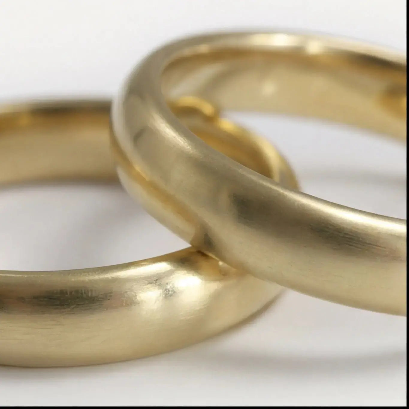 4mm Gold Wedding Band – Classic Orion – 9ct/14ct/18ct Gold
