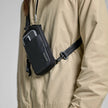 Bolso cruzado pequeño A.R.C. de InCase con poliéster 100 % reciclado ReSpun