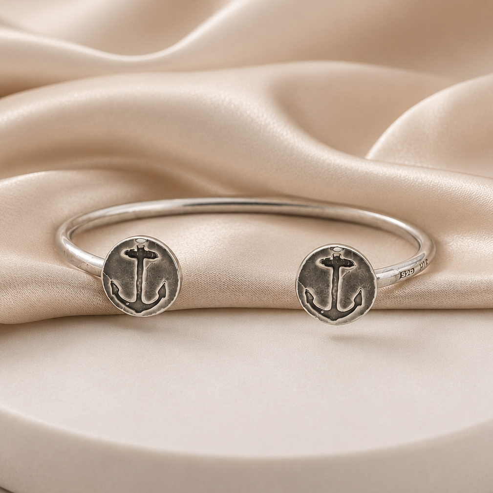 Anchor Cuff