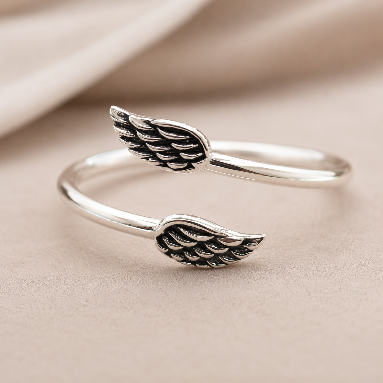 Angel wing wrap ring