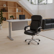 Silla de oficina de alto rendimiento Austin, tapizada en poliuretano negro