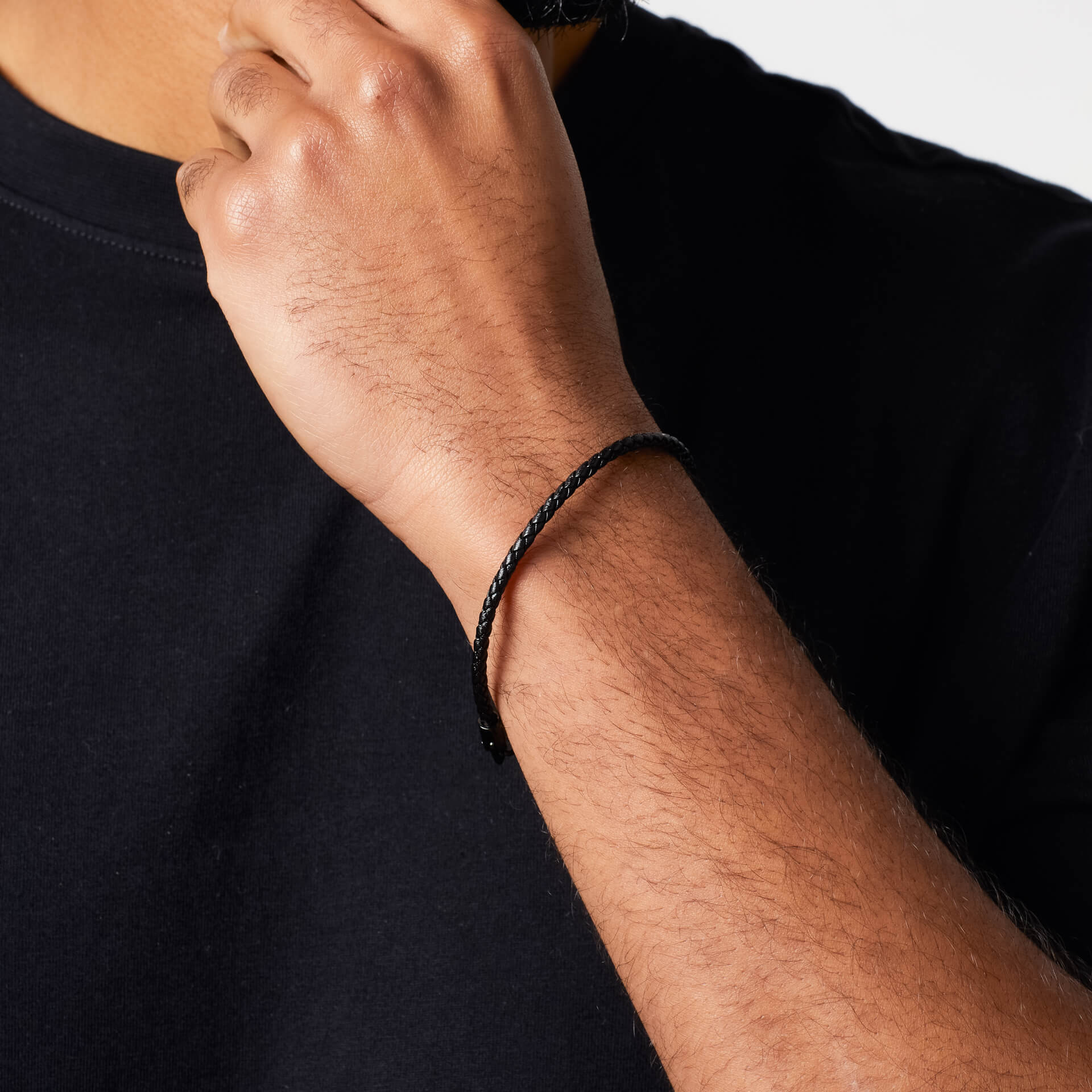 Fred Bennett Ultraleichtes geflochtenes Lederarmband