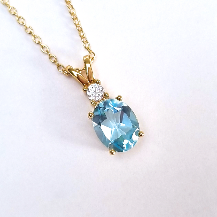 Blue Topaz Pendant Necklace in 18k Gold Vermeil