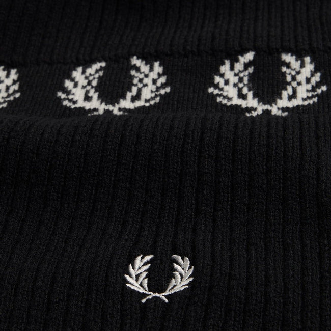 Bonnet brodé à couronne de laurier noir