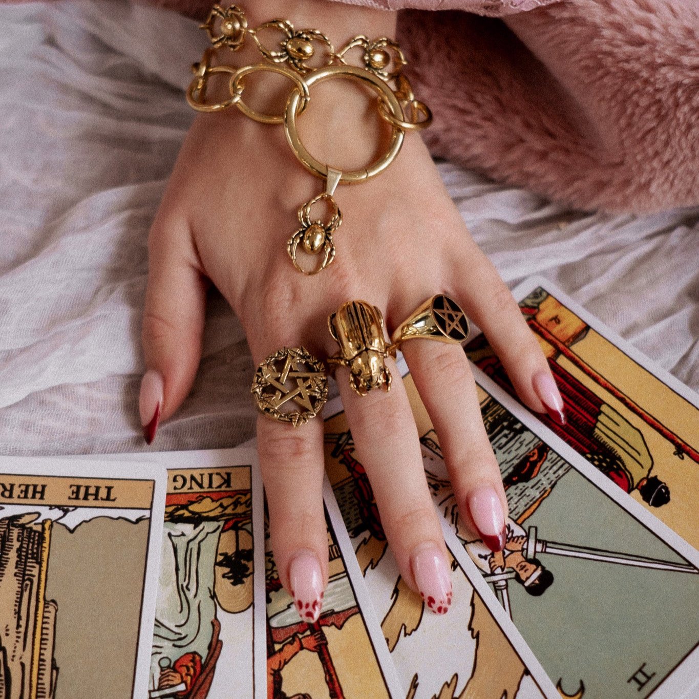 Gold Green Witch Pentacle Ring