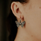 Mystische Spinnweben-Motten-Ohrringe