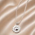 Daisy Necklace
