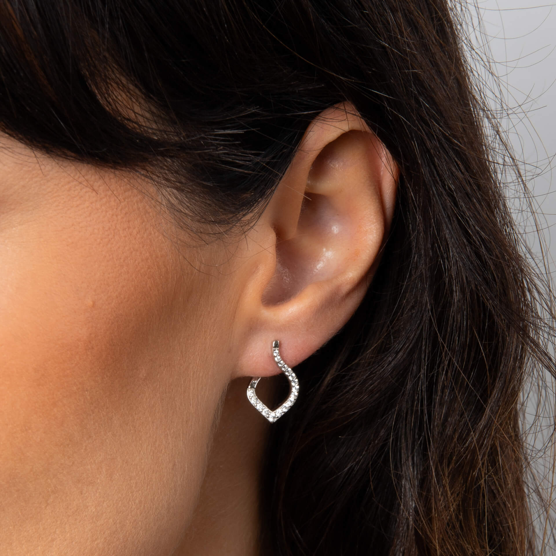 Diamonfire Cluster-Ohrringe im Cut-Out-Design