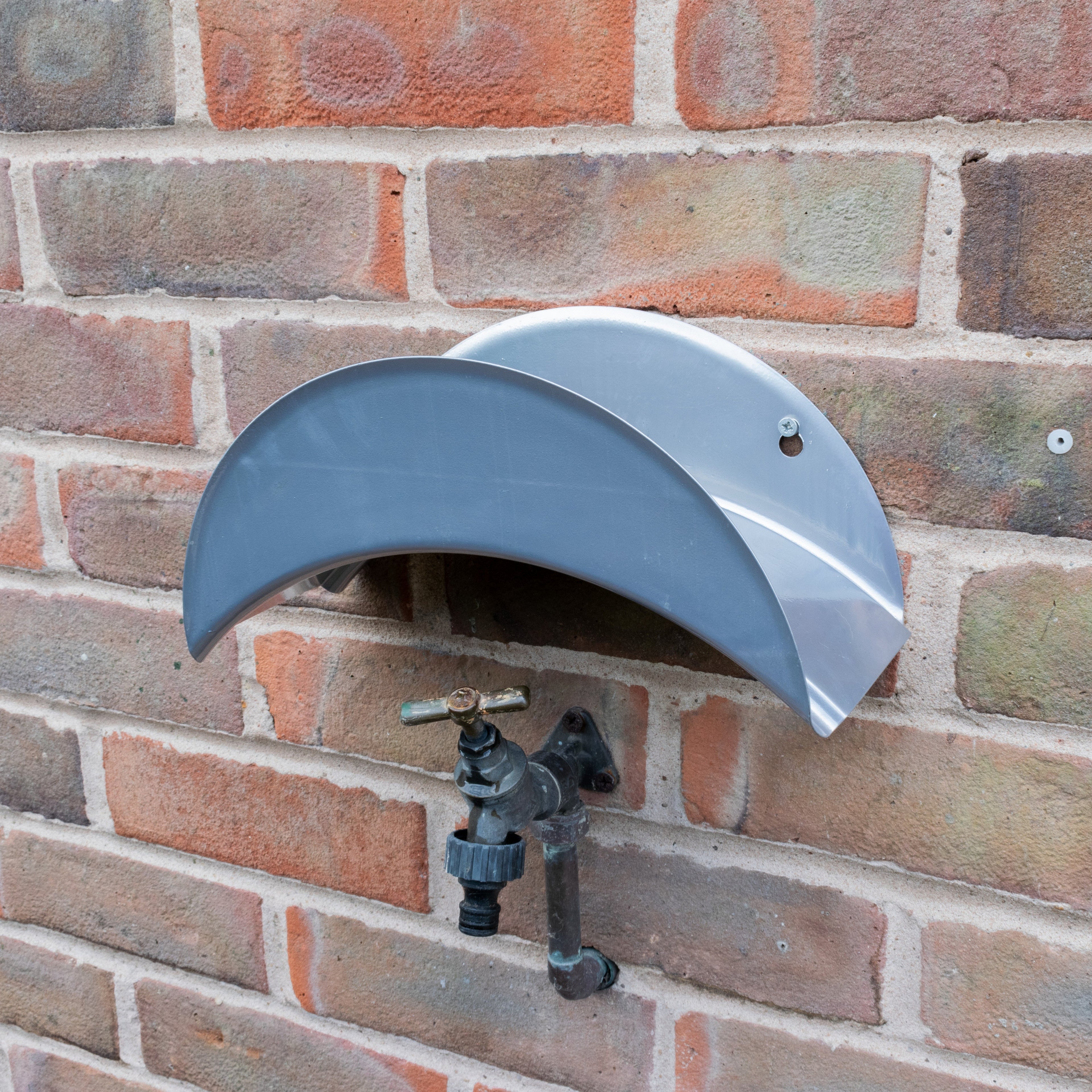 Metal Hose Hanger