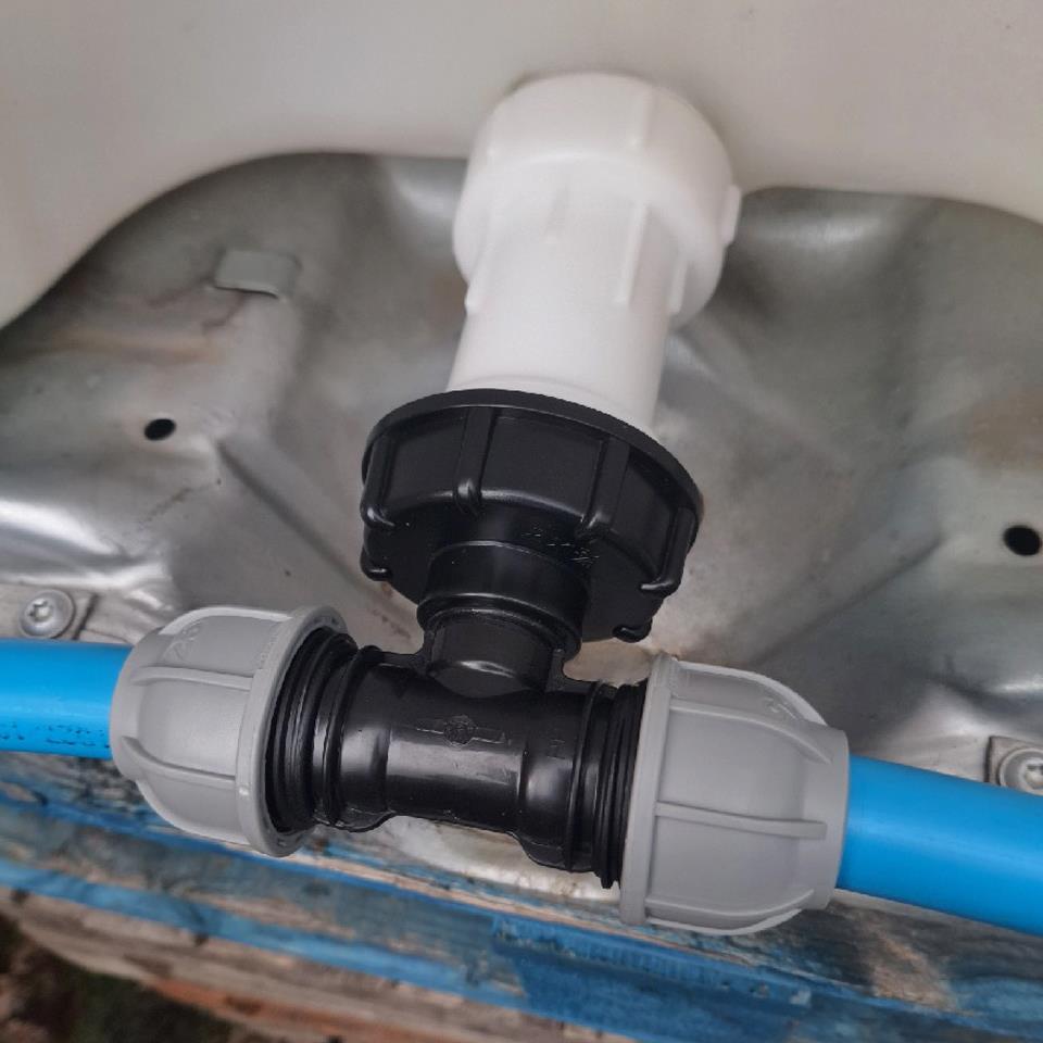 IBC Extender with 2” S60X6 Cap with 20mm MDPE Tee