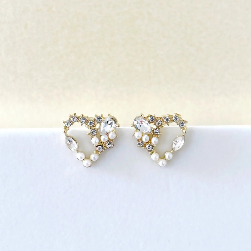 Ariana Jewelled Wreath Heart Studs