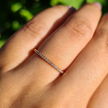 Dünner, durchgehender Memoire-Ring (1,2 mm) in Roségold