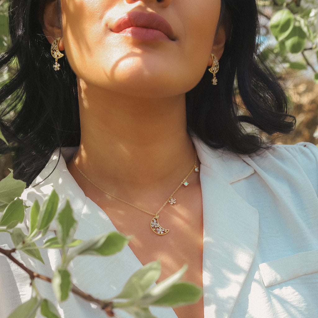 Collar Colgante Flora Flower Moon | Bañado en Oro de 18k