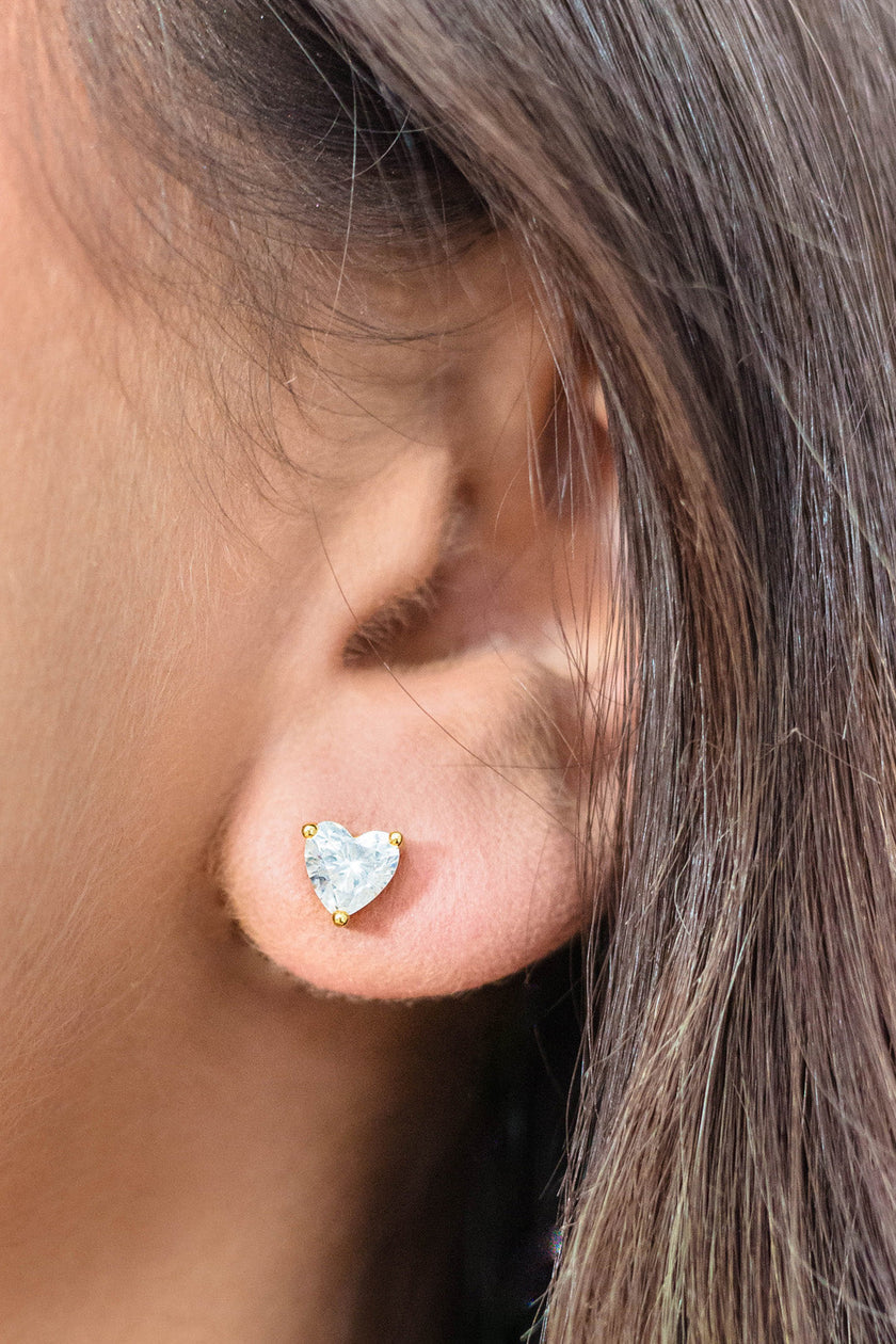 SWEETHEART HEART STUDS GOLD
