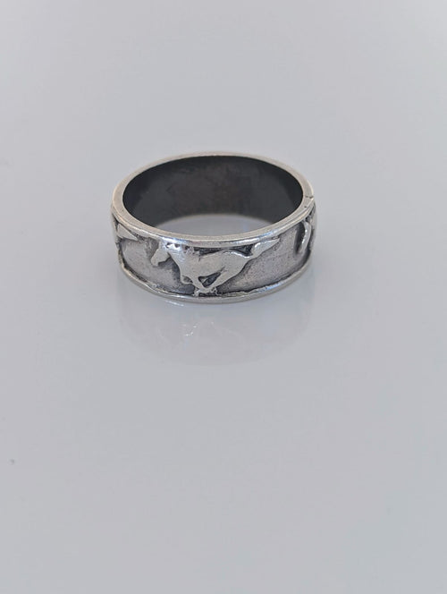 925 Silver Galloping Horses Band – Equestrian-Inspired Ring for Him or Her