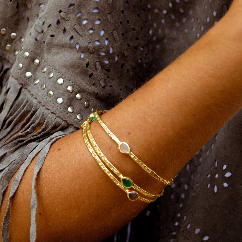 Brazalete apilable Simi de tres piedras Pariba Ónix