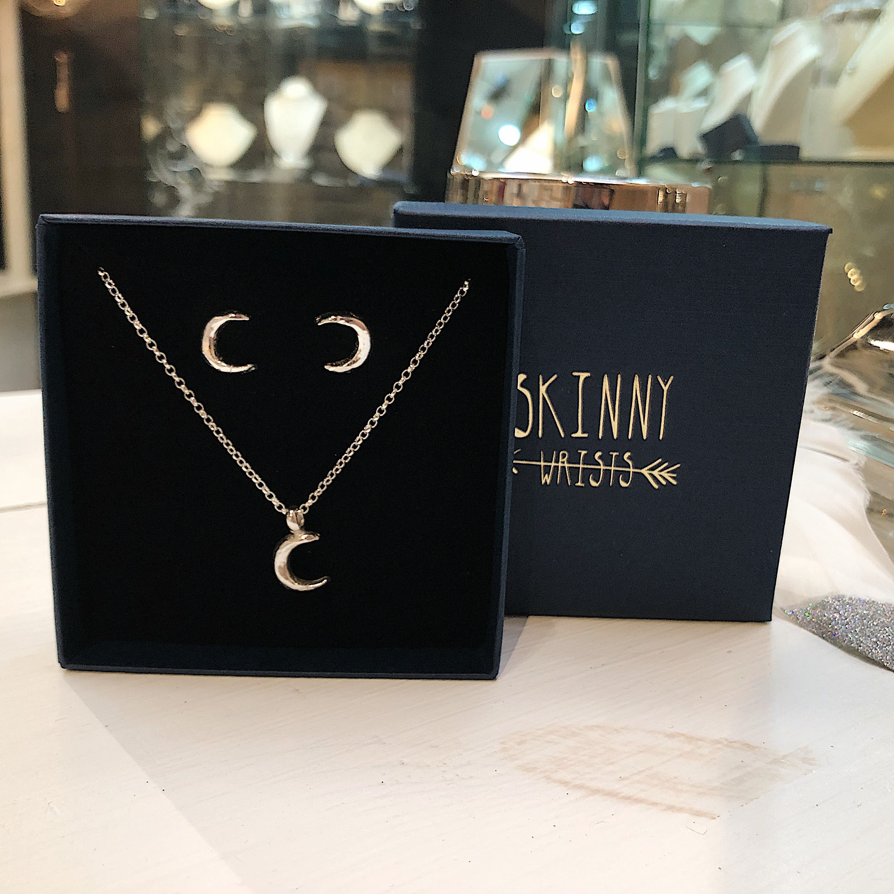 The Crescent Moon Set
