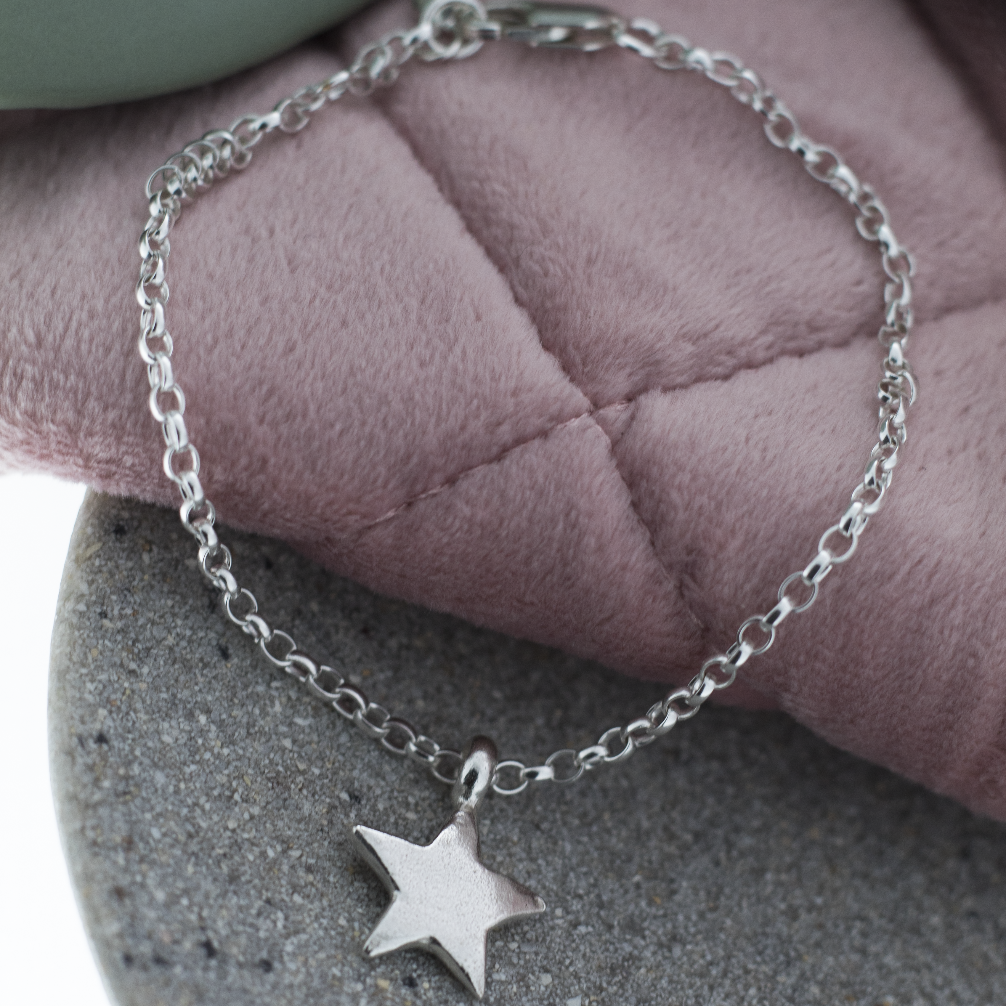 Star Charm Chain Bracelet