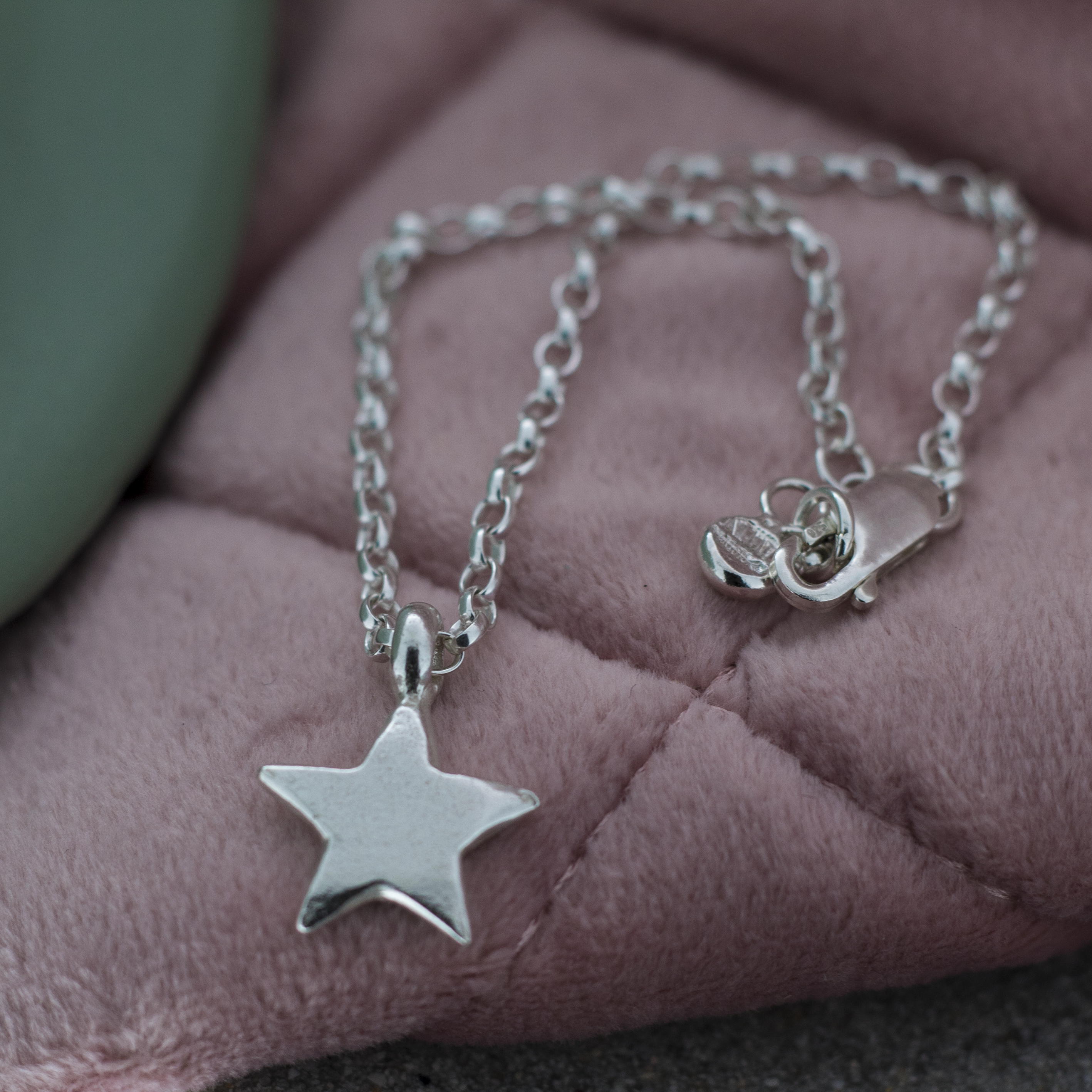 Star Charm Chain Bracelet