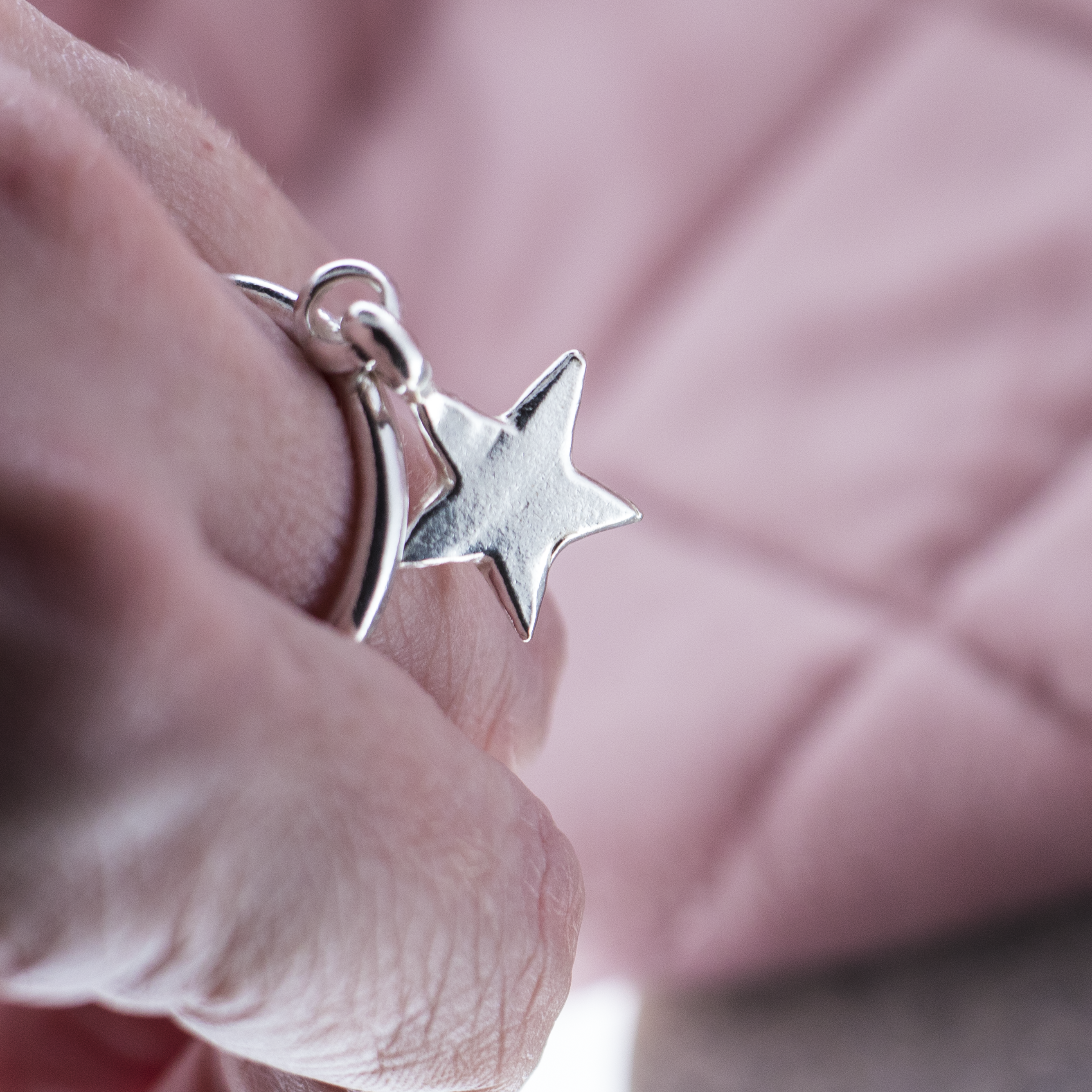 Star Dangle Ring