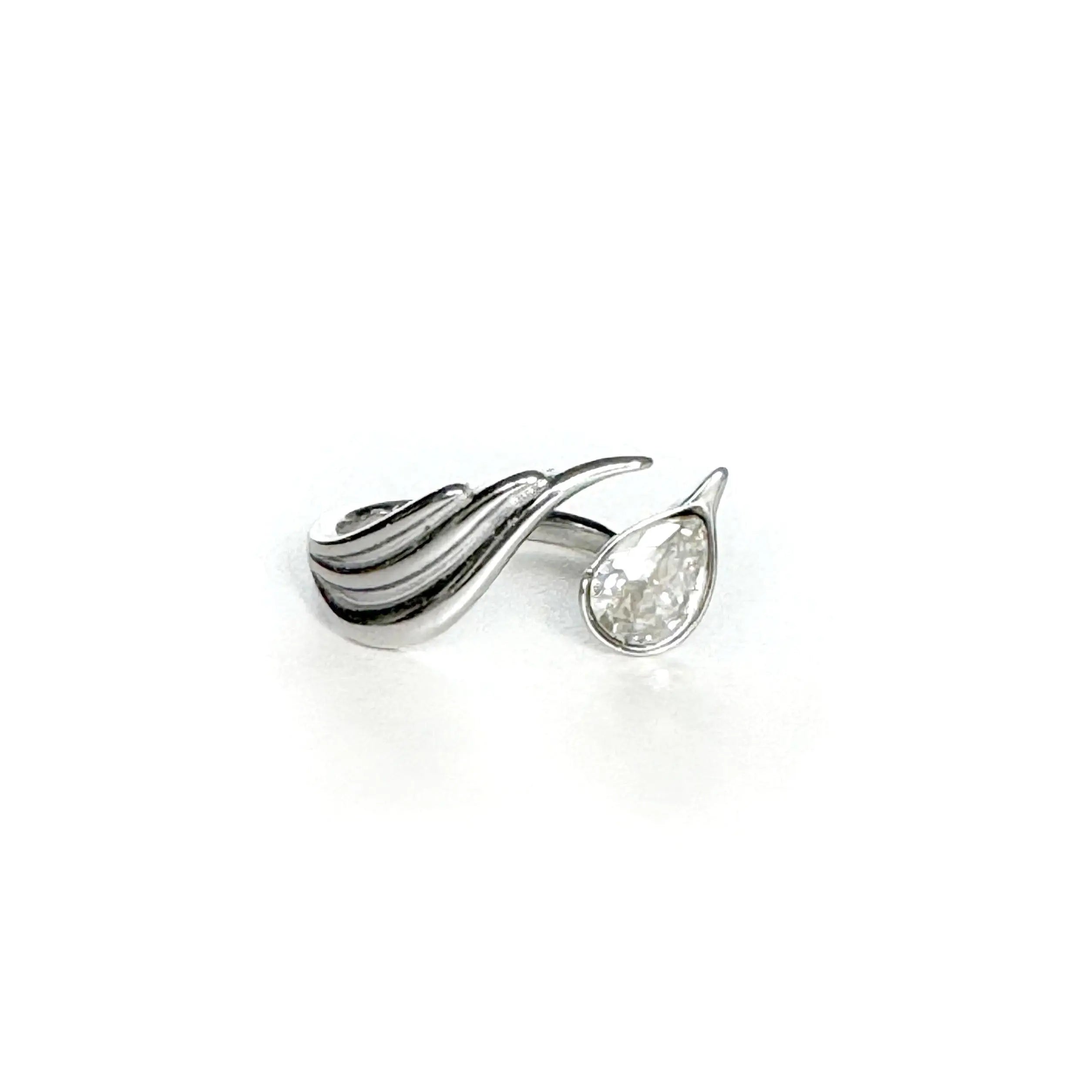 Anillo Envolvente con Joyas Tono Plata Leelia