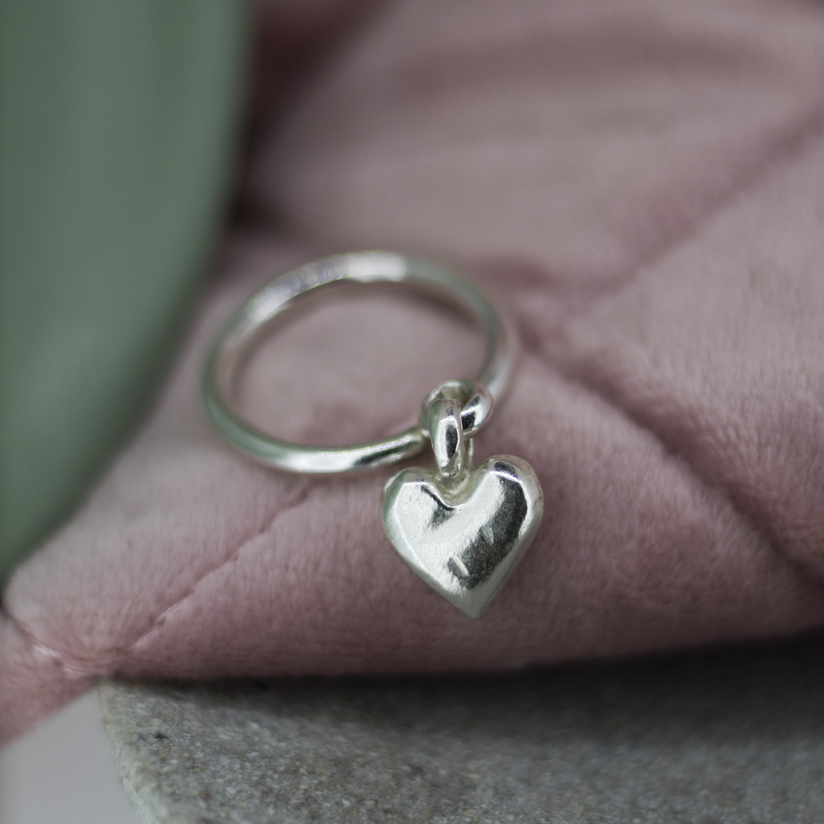 Sweet Heart Dangle Ring