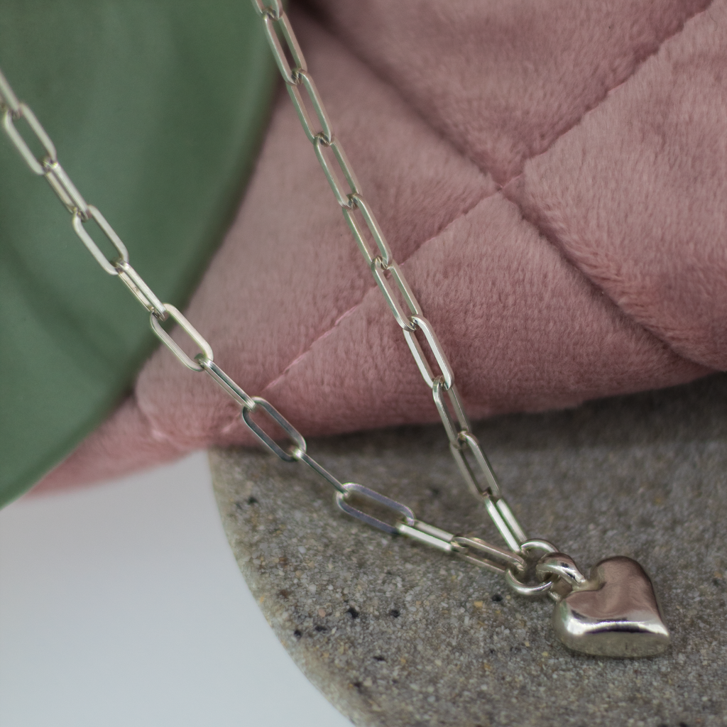 Sweet Heart Trace Chain Necklace