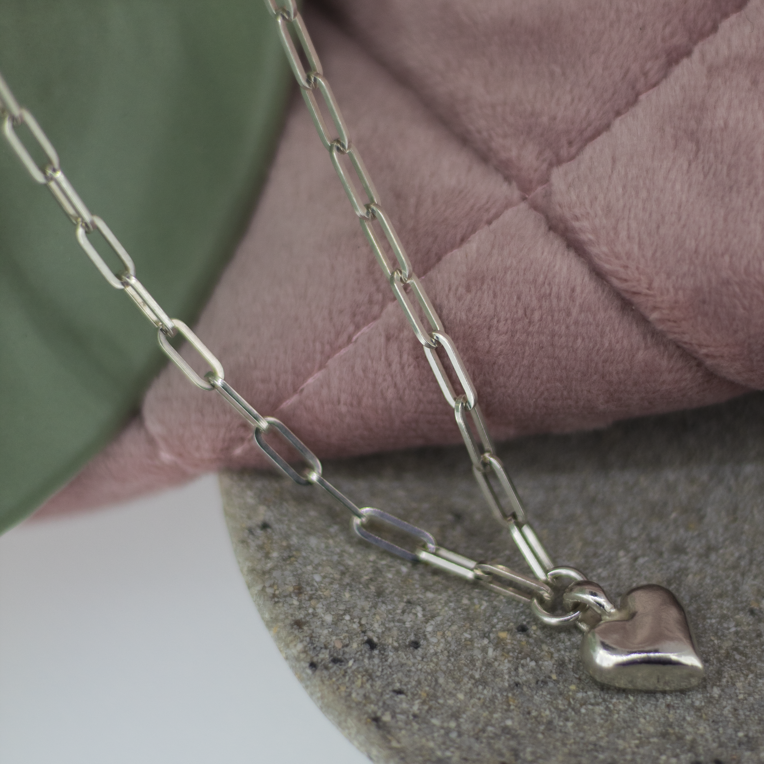 Sweet Heart Trace Chain Necklace