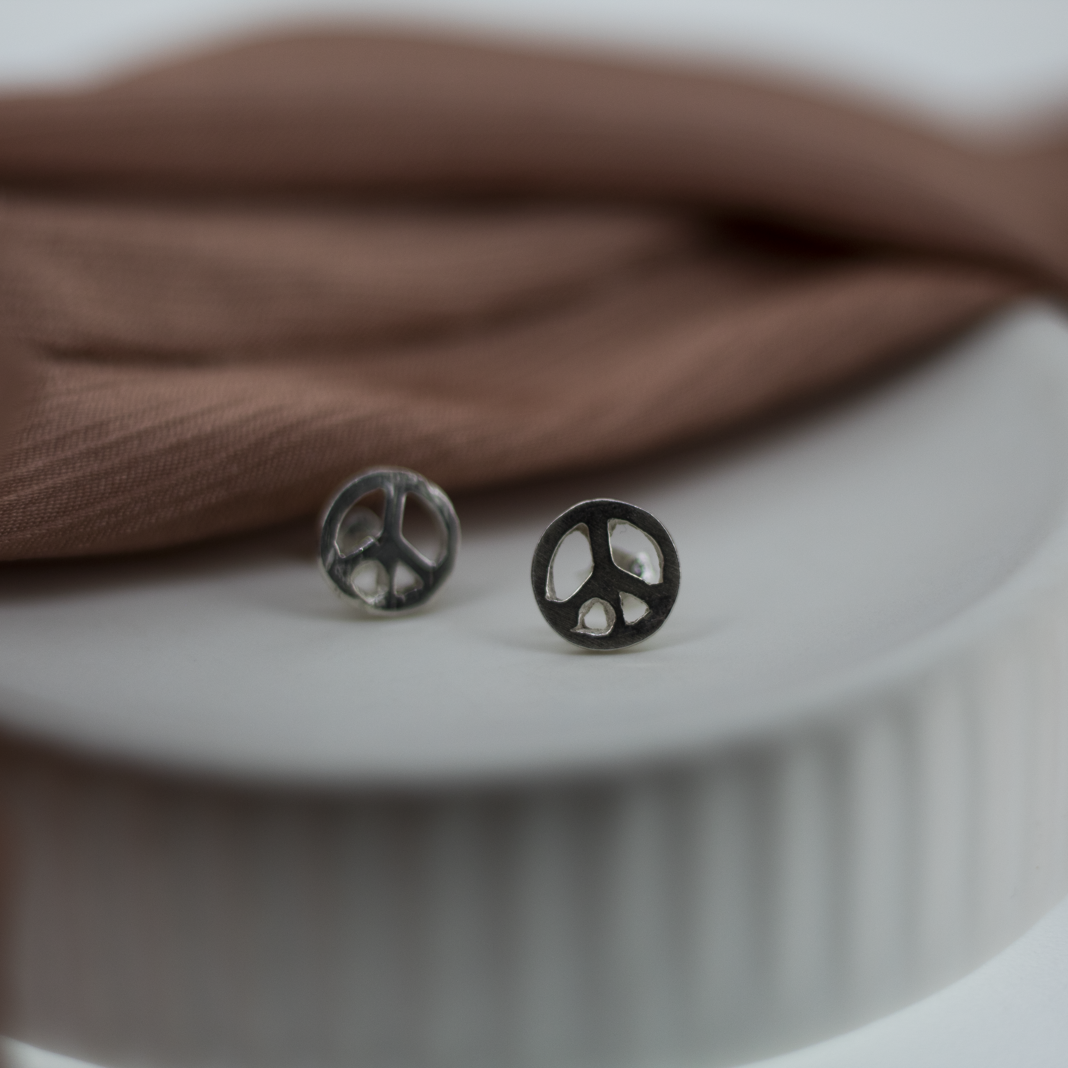 Peace Studs