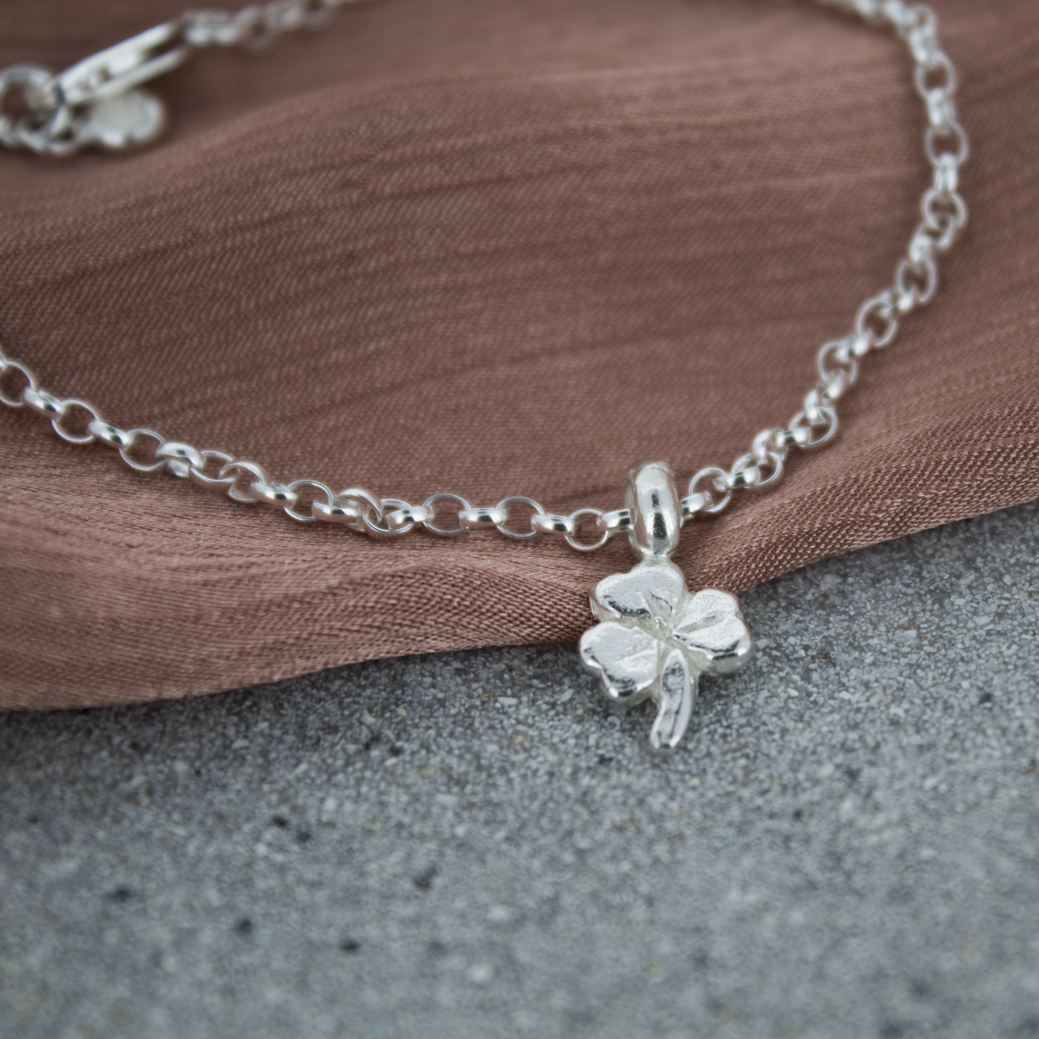 Lucky Clover Chain Bracelet
