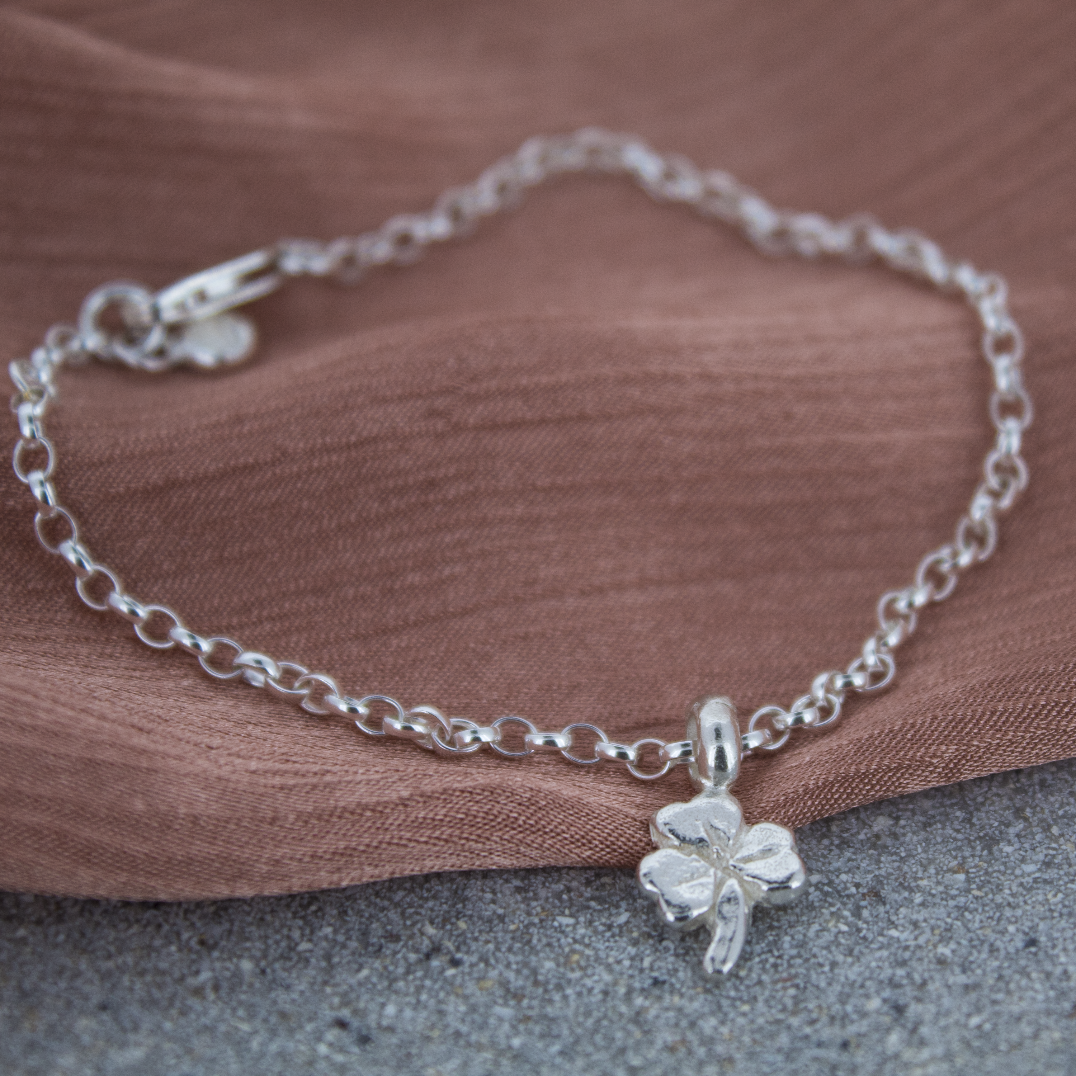 Lucky Clover Chain Bracelet